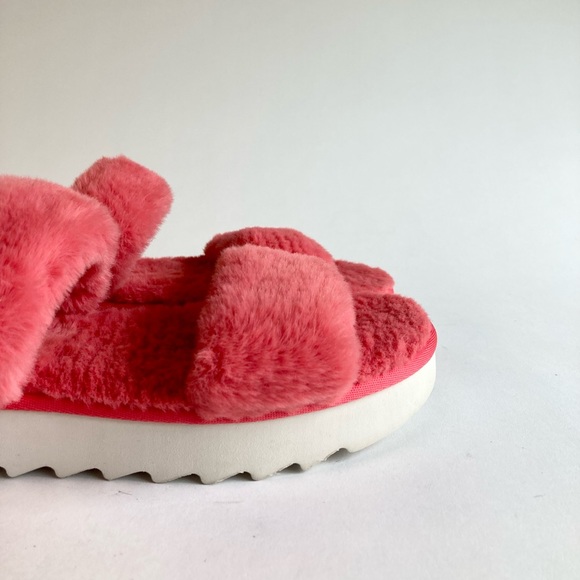 New Koolaburra by UGG Pink Coral Faux Fur Rubber Outsole Sandals size 11 - Picture 5 of 13